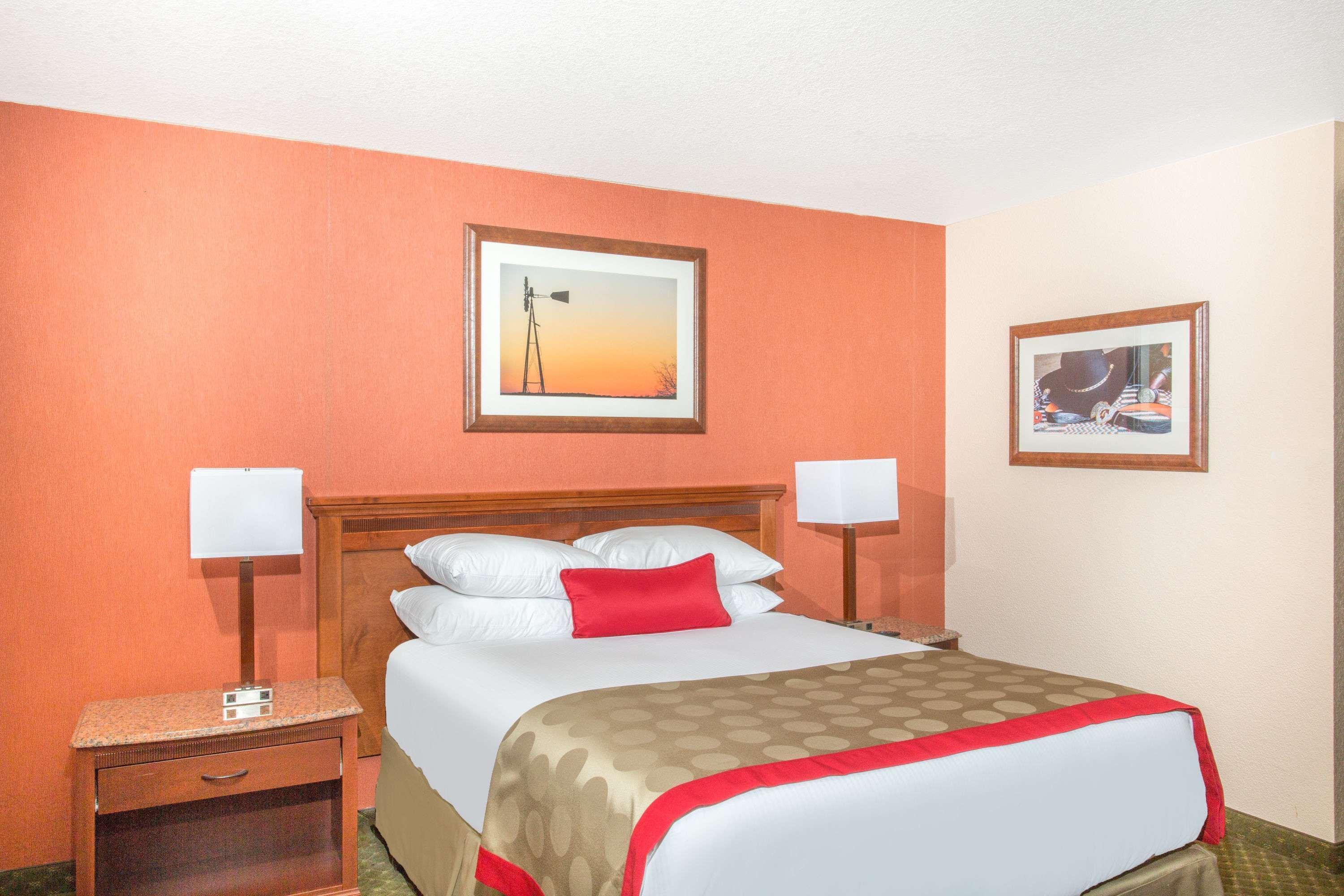 Ramada By Wyndham Elko Hotel At Stockmen'S Casino Bagian luar foto