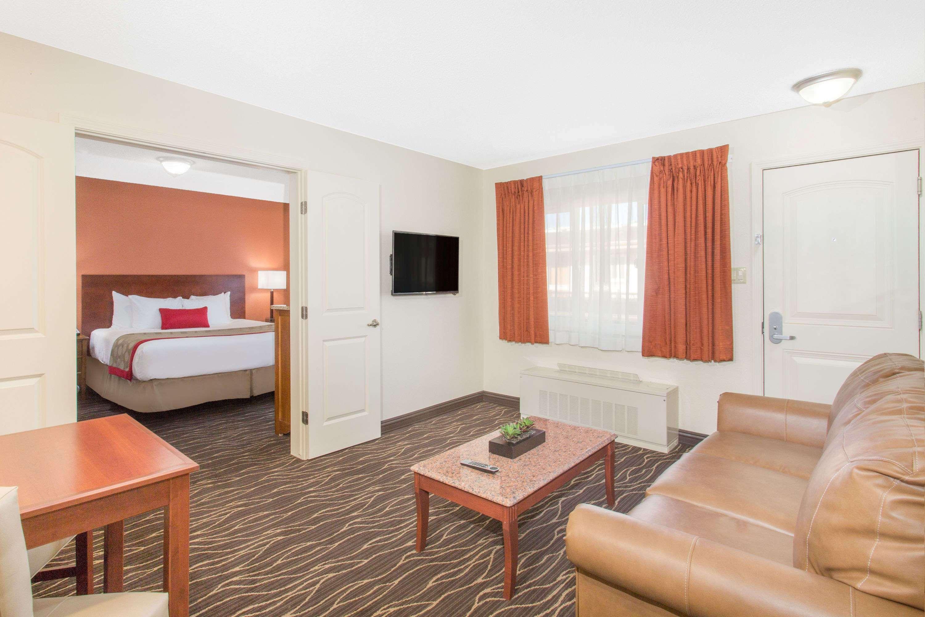 Ramada By Wyndham Elko Hotel At Stockmen'S Casino Bagian luar foto