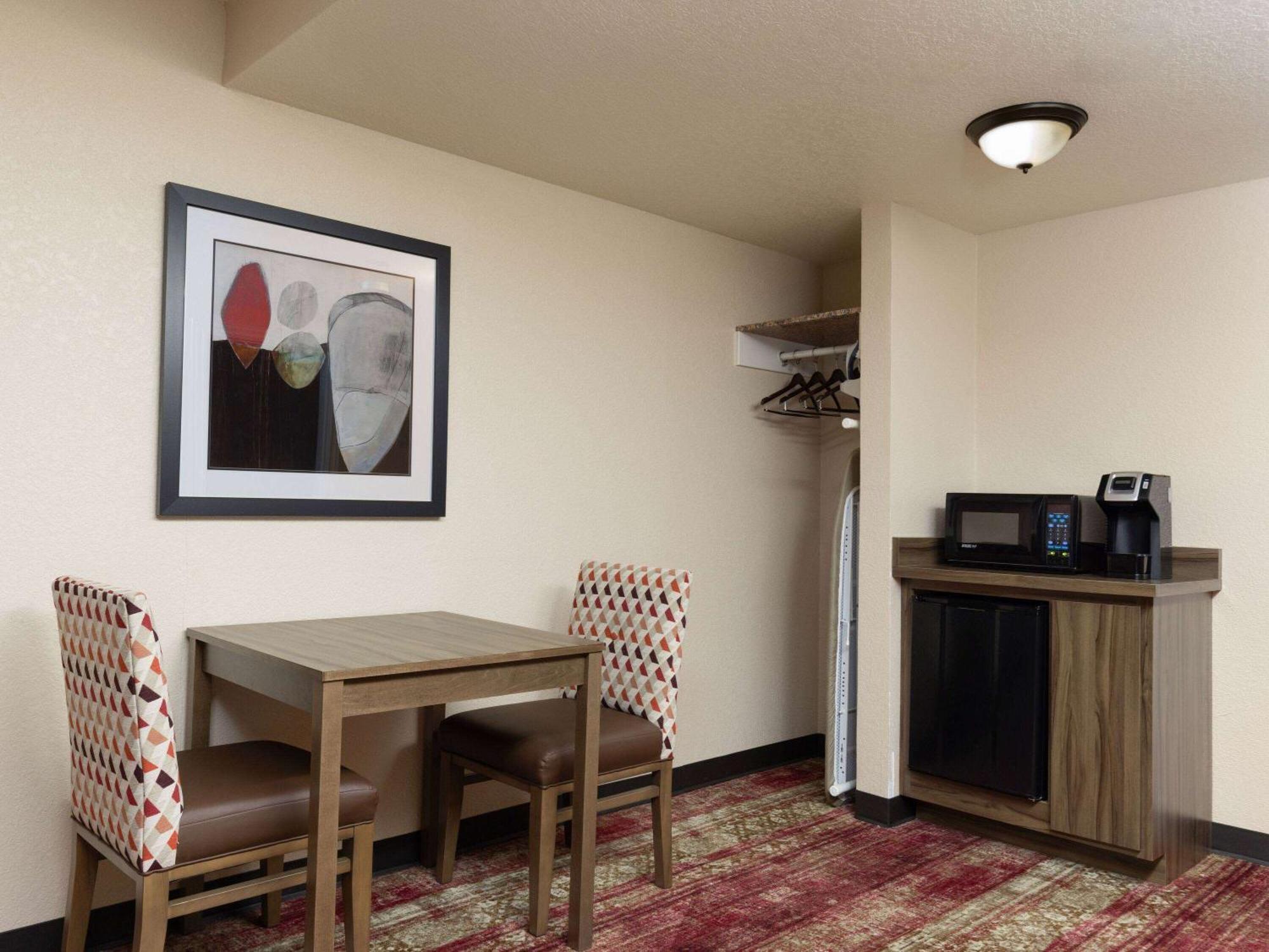 Ramada By Wyndham Elko Hotel At Stockmen'S Casino Bagian luar foto